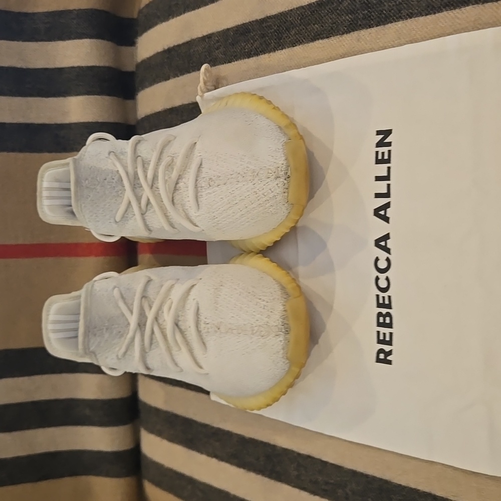 Adidas Yeezy BOOS 350 VS Low Cream White Sz  8 US - Picture 7 of 8
